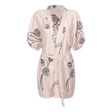 Kimono Lily